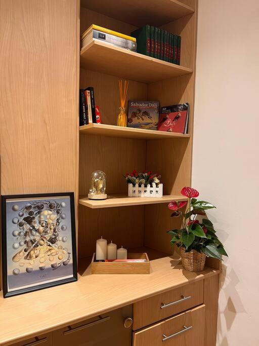 Apartmán Piso Centrico Y Acogedor Figueres  Exteriér fotografie