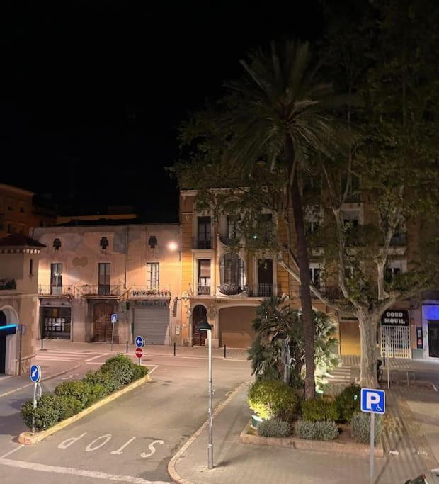 Apartmán Piso Centrico Y Acogedor Figueres  Exteriér fotografie